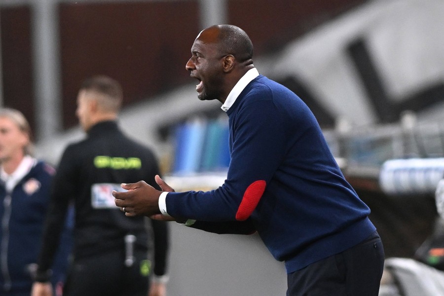 OFICIAL | Patrick Vieira a plecat de la Genoa! Cine o va antrena pe echipa lui Dan Şucu