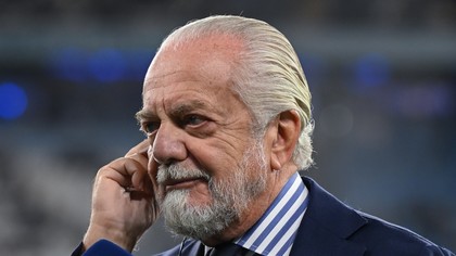 Preşedintele clubului Napoli îşi reafirmă sprijinul faţă de antrenorul Antonio Conte: Sunt mândru să îl am alături de mine