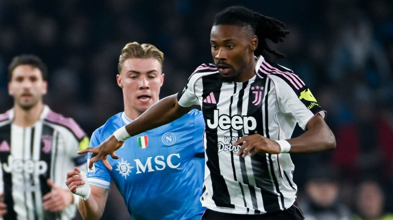 VIDEO | Napoli - Juventus 2-1. Campioana în exerciţiu câştigă derby-ul rundei