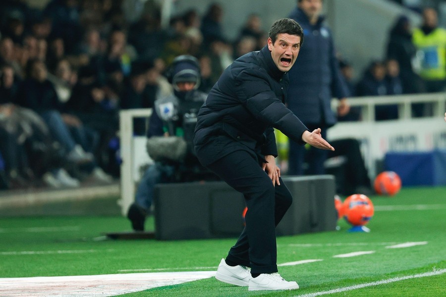 Interul lui Chivu s-a impus la Bergamo, 1-0 cu Atalanta, şi termină anul pe primul loc