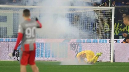 Portarul echipei Cremonese, după ce a fost lovit de o petardă la meciul cu Inter. ”Îmi dau seama că ar fi putut fi mai rău”