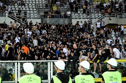 Torino - Juventus, întârziat din cauza confruntărilor dintre suporteri. O persoană a fost grav rănită