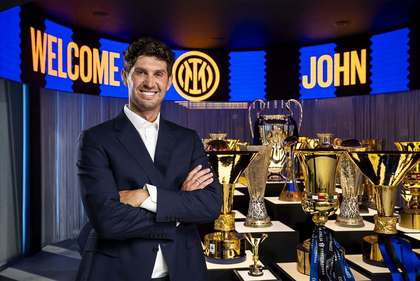 Fundaşul englez John Stones a semnat cu Inter Milano, echipă pregătită de Cristian Chivu