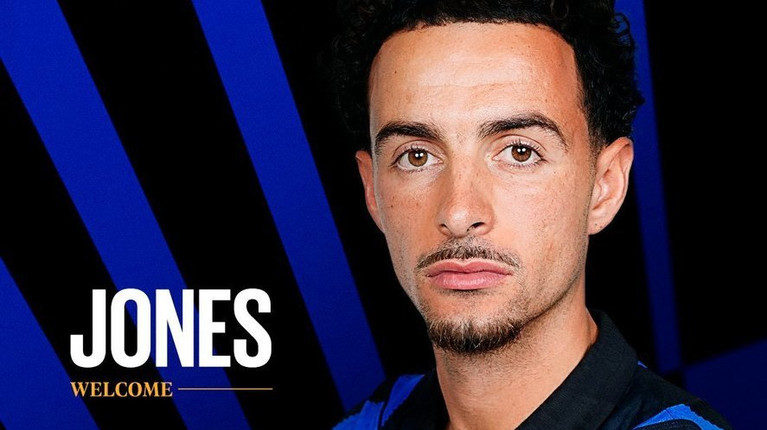 Cristi Chivu a primit întăriri de la Liverpool! Curtis Jones, prezentat oficial