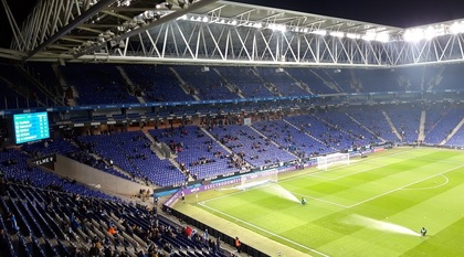 Jucătorii şi antrenorii lui Espanyol, în şomaj tehnic! Salarii reduse cu până la 70%. FC Barcelona ar urma să ia aceeaşi decizie