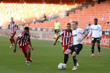 VIDEO: Valencia - Atletico Madrid 0-1. Derby-ul de pe „Mestalla”, decis de un autogol