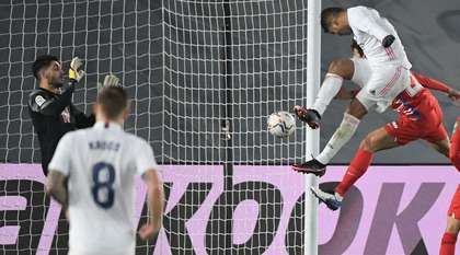 VIDEO | Real Madrid - Granada 2-0. Casemiro şi Benzema marchează golurile care îi duc pe ”galactici” la egalitate cu liderul Atletico