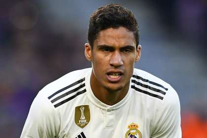 Varane, eroul Realului! Madridul bate greu la Huesca, 2-1, şi se apropie la şapte puncte de Atletico
