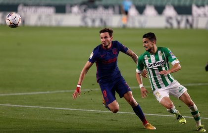 Luptă aprigă în La Liga. Atletico Madrid se încurcă cu Betis, iar Real Madrid se apropie la doar un punct