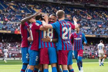 VIDEO | Barcelona, doar egal pe Cam Nou cu Alaves, scor 1-1. Sergio Aguero, transportat la spital pentru teste cardiace
