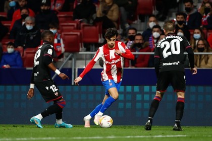 VIDEO | Atletico Madrid s-a impus pe terenul formaţiei Betis Sevilla şi ţine pasul cu FC Barcelona în lupta pentru locul 3