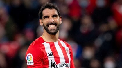  Raul Garcia şi-a prelungit contractul pentru încă un sezon. El e un jucător emblematic al celor de la Athletic Bilbao