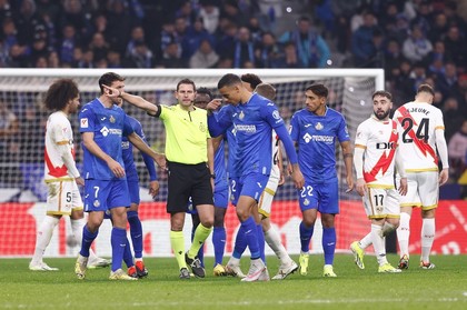 VIDEO | L-a înjurat pe arbitru, iar acum riscă o suspendare drastică! Ce i-a spus Mason Greenwood centralului