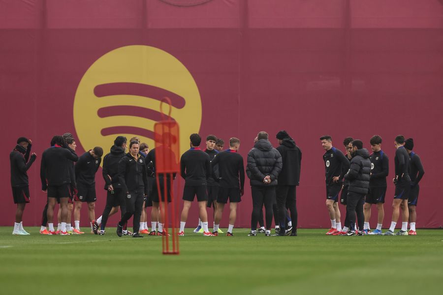 Barcelona - Osasuna nu se mai joacă! Un membru al clubului catalan a murit