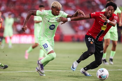 VIDEO | Mallorca - Barcelona 0-3. Catalanii s-au impus într-un meci nebun! Gazdele au avut doi eliminaţi