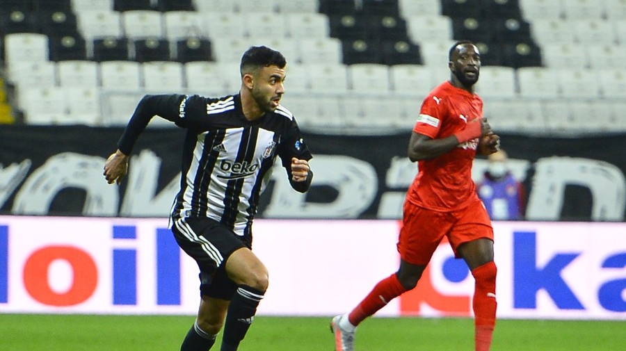 VIDEO | Beşiktas, pe locul doi în Turcia, după victoria cu Sivasspor. Scandal pe teren la finalul primei reprize