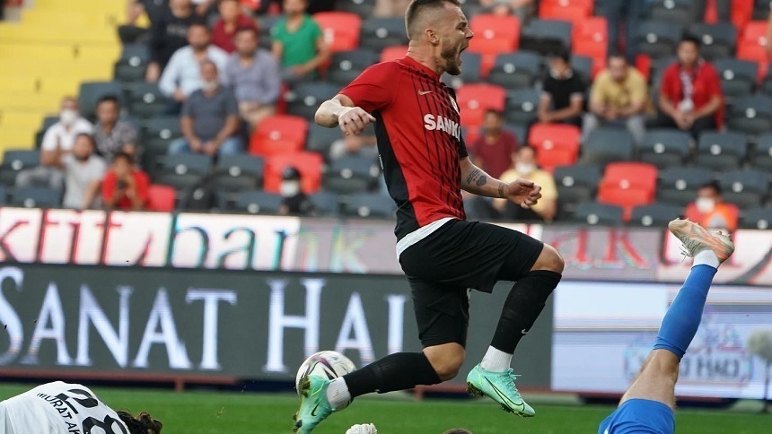 VIDEO | Alex Maxim, decisiv pentru Gaziantep. Românul a înscris al patrulea gol al sezonului