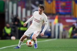 VIDEO | Galatasaray - Beşiktaş 2-1. Preferatul lui Hagi a decis derby-ul! Cicâldău a jucat o repriză, Moruţan a rămas pe bancă