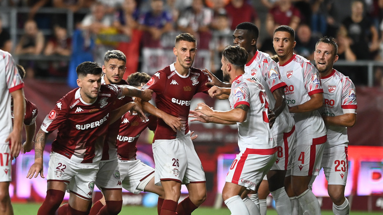 VIDEO | Fotbaliştii lui Dinamo, supăraţi după umilinţa cu Rapid: ”Vedem la sfârşitul campionatului unde suntem”
