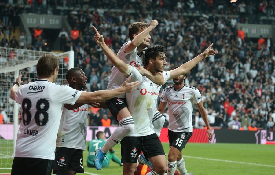 VIDEO | BEŞIKTAŞ SE IMPUNE LA LIMITĂ ÎN DERBY-UL CU GALATA LUI ANDONE