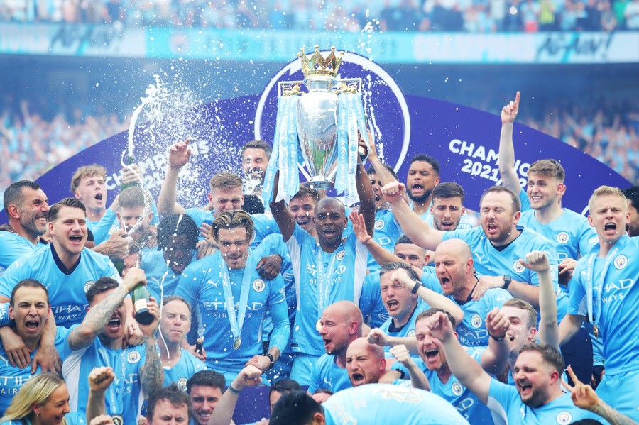 Weekend plin pe canalele Prima Sport! Start în Premier League, Bundesliga şi Ligue 1, plus meciuri tari în SuperLiga. Programul transmisiunilor