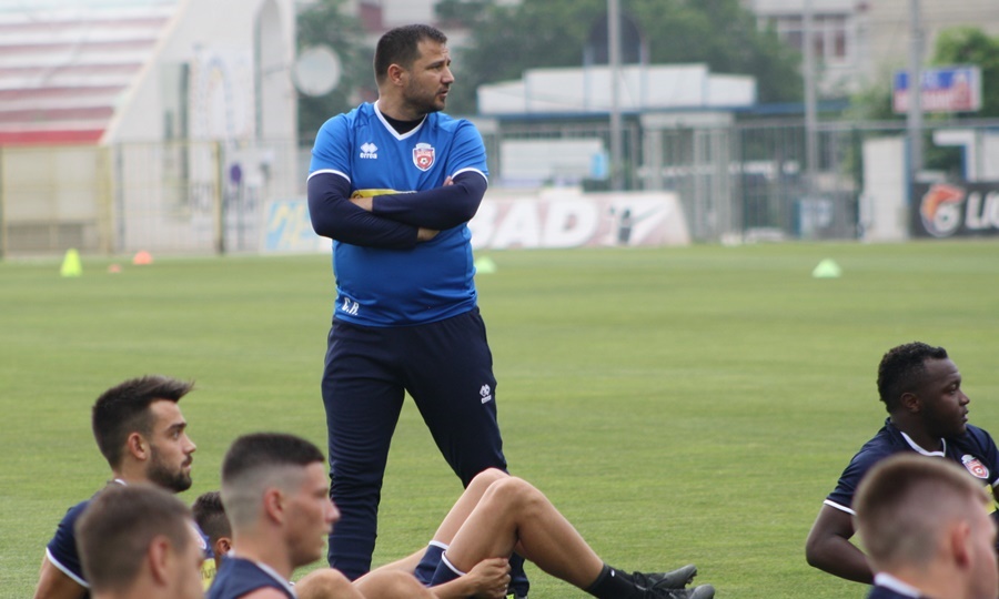 EDITORIAL | Croitoraşul cel viteaz