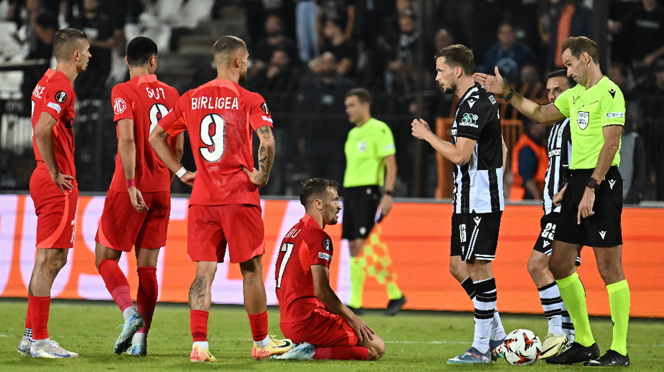 //i0.1616.ro/media/581/3142/38117/21754321/1/paok-salonic-fcsb-uefa-europa-league-3-10-2024-9.jpg