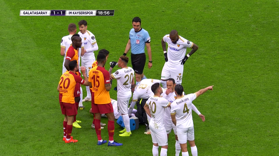 VIDEO | KAYSERISPOR, ÎNVINSĂ DE GALATASARAY DUPĂ CE A CONDUS. LOVITURĂ CA LA BOX ÎNCASATĂ DE SĂPUNARU