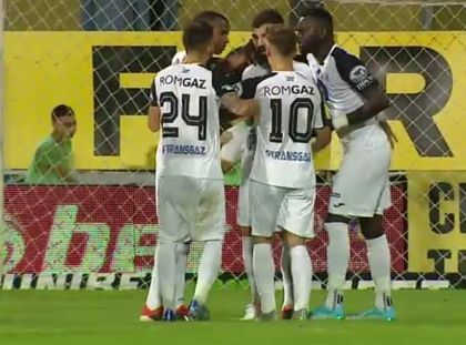 VIDEO | DEZASTRU! FCSB AJUNGE LA CINCEA ÎNFRÂNGERE CONSECUTIVĂ ŞI E PENULTIMA ÎN CLASAMENT