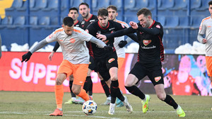 LIVE VIDEO | Metaloglobus – Csikszereda, ASTĂZI, de la 15:30, în direct pe Prima Sport 1 şi PrimaPlay.ro! Nou-promovatele se întâlnesc în această etapă