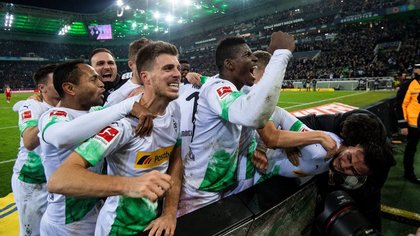 VIDEO | BAYERN INTRĂ ÎN CRIZĂ! BAVAREZII PIERD DEPLASAREA CU GLADBACH ŞI CAD PE LOCUL 6, ÎN TIMP CE ADVERSARII LOR SUNT LIDERI ÎN BUNDESLIGA