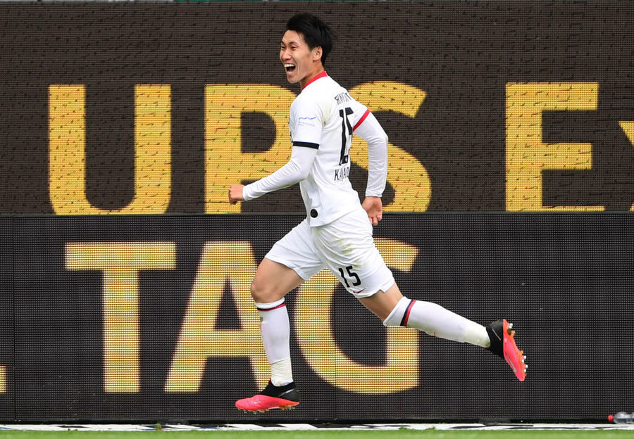 Rezultat surprinzător la Wolfsburg! Eintracht Frankfurt se alege cu 3 puncte ”de aur”, după un gol pe final marcat de Kamada