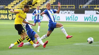VIDEO | Victorie de control. Dortmund - Hertha 1-0. Gazdele continuă cursa de urmărire a liderului şi îşi consolidează locul secund