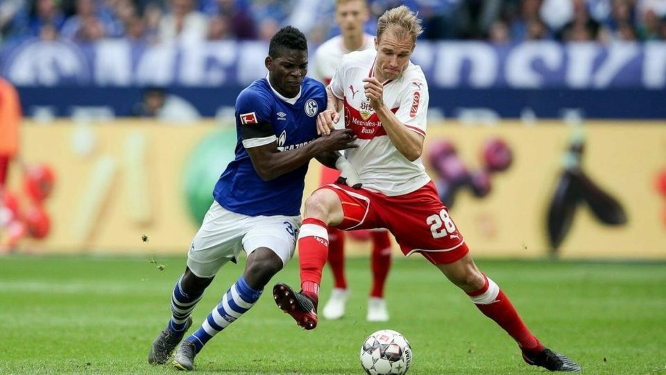 //i0.1616.ro/media/581/3142/38119/19570185/1/schalke-vs-stuttgart.jpg