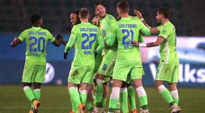 VfL Wolfsburg, victorie cu Eintracht Frankfurt, scor 2-1, în prologul etapei XI din Bundesliga