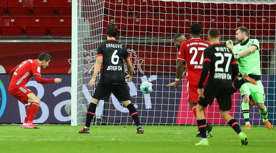 VIDEO | Bayer Leverkusen - Bayern Munchen 1-2. Bavarezii urcă pe primul loc în Bundesliga, graţie unui gol înscris în minutul 90+3