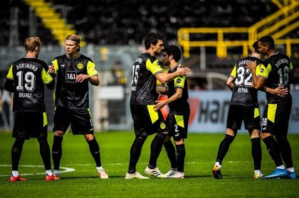 Haaland îşi reintră în formă. Norvegianul a marcat o ”dublă” în victoria celor de la Dortmund cu Werder Bremen
