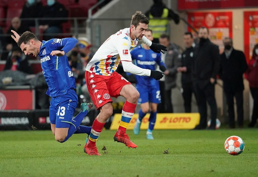 VIDEO ǀ Seria de patru victorii consecutive a lui Bayer Leverkusen a fost stopată de FSV Mainz. Meci cu cinci goluri marcate