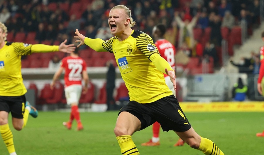 VIDEO ǀ Borussia Dortmund a învins Mainz şi s-a apropiat la patru puncte de liderul Bayern Munchen