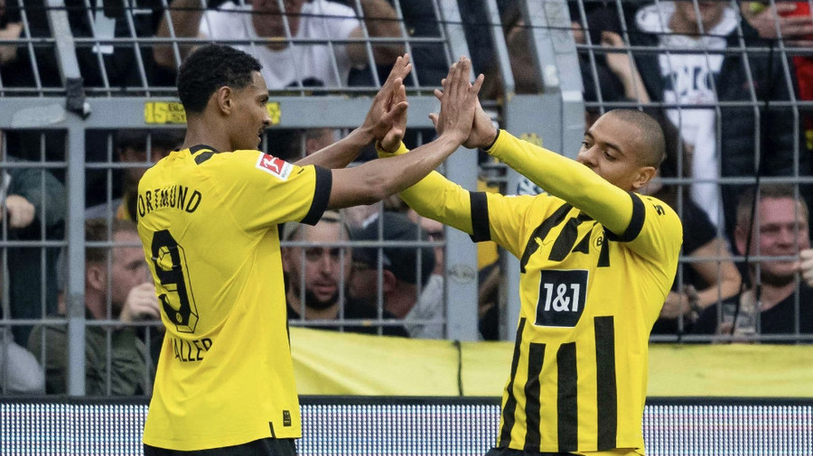 VIDEO | Borussia Dortmund face recital cu Wolfsburg şi rămâne la un punct în spatele lui Bayern în Bundesliga