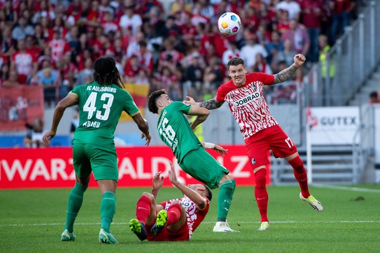 Freiburg – Augsburg 2-0. Gazdele urcă pe locul 8 în clasament