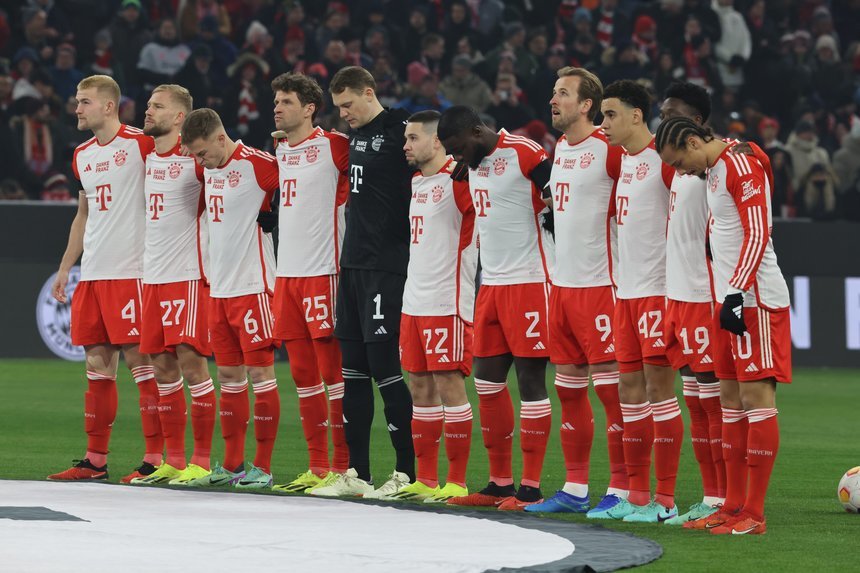 VIDEO | Franz Beckenbauer, omagiat pe ”Allianz Arena” la meciul Bayern – Hoffenheim. ”Kaiserul” a fost înmormântat vineri