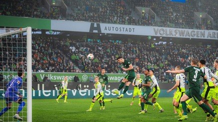 Borussia Dortmund s-a impus în minutul 87 contra celor de la Wolfsburg