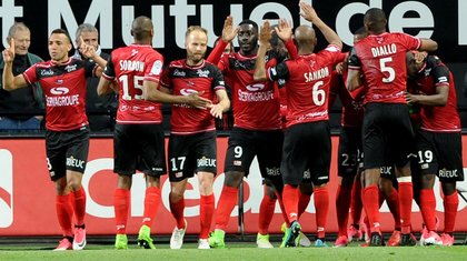 Încă un caz pozitiv în Ligue 1. Jucătorul nu ar fi respectat regulile sanitare