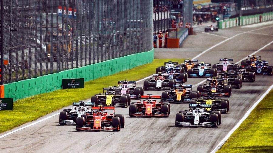 O echipă de Formula 1 îşi schimbă numele din 2021