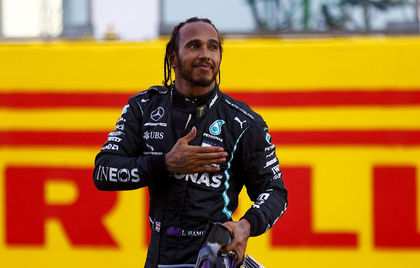 Pole cu record pe tur, pentru Lewis Hamilton la Soci.  Marele Premiu al Rusiei e LIVE pe Look Plus, de la 14:10