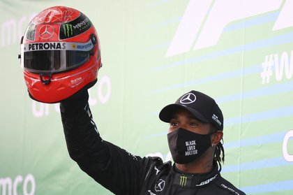 Lewis Hamilton a fost testat negativ pentru Sars-Cov-2 şi va putea concura la Abu Dhabi Grand Prix. Cursa este în direct pe Look Sport 3