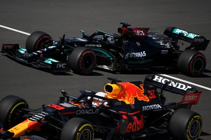 VIDEO | Hamilton a dominat a doua sesiune de antrenamente pentru MP al Portugaliei. Calificările sunt sâmbătă, de la ora 17:00, pe Look Sport 2