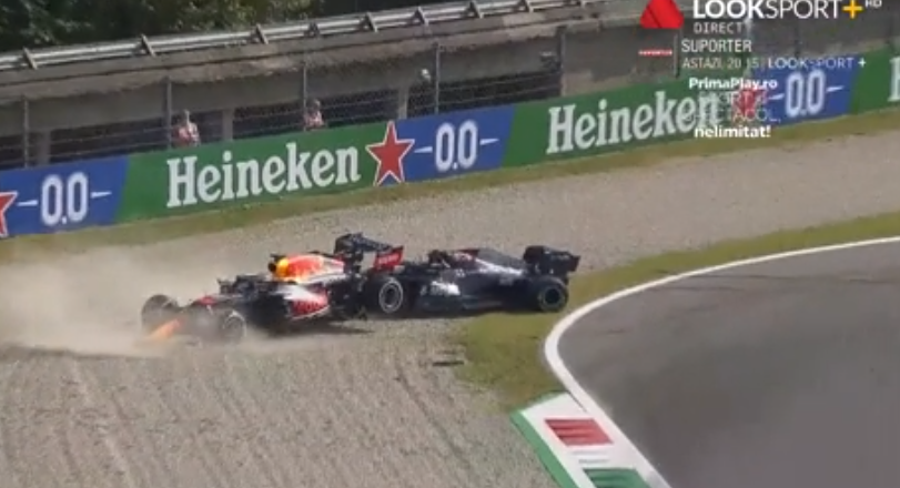 VIDEO | ŞOC în Marele Premiu al Italiei. Max Verstappen şi Lewis Hamilton s-au scos reciproc din cursă!