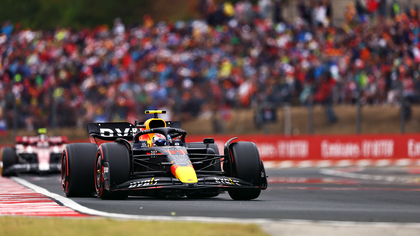 VIDEO ǀ Max Verstappen a câştigat Marele Premiu al Ungariei, după ce a pornit de pe 10. Etapă de vis pentru Mercedes